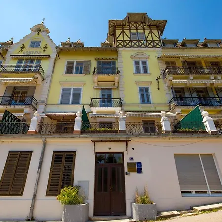 Апартаменты Rhea Exclusive *