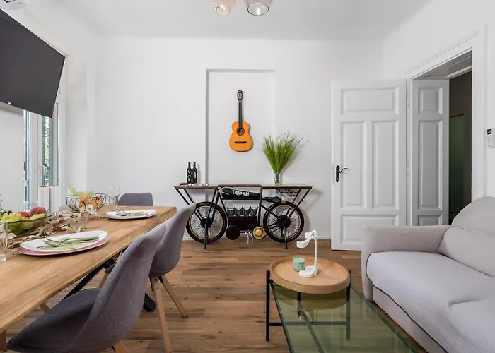 Rhea Exclusive Appartement *