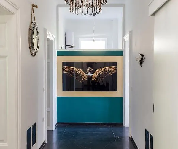 Rhea Exclusive * Opatija